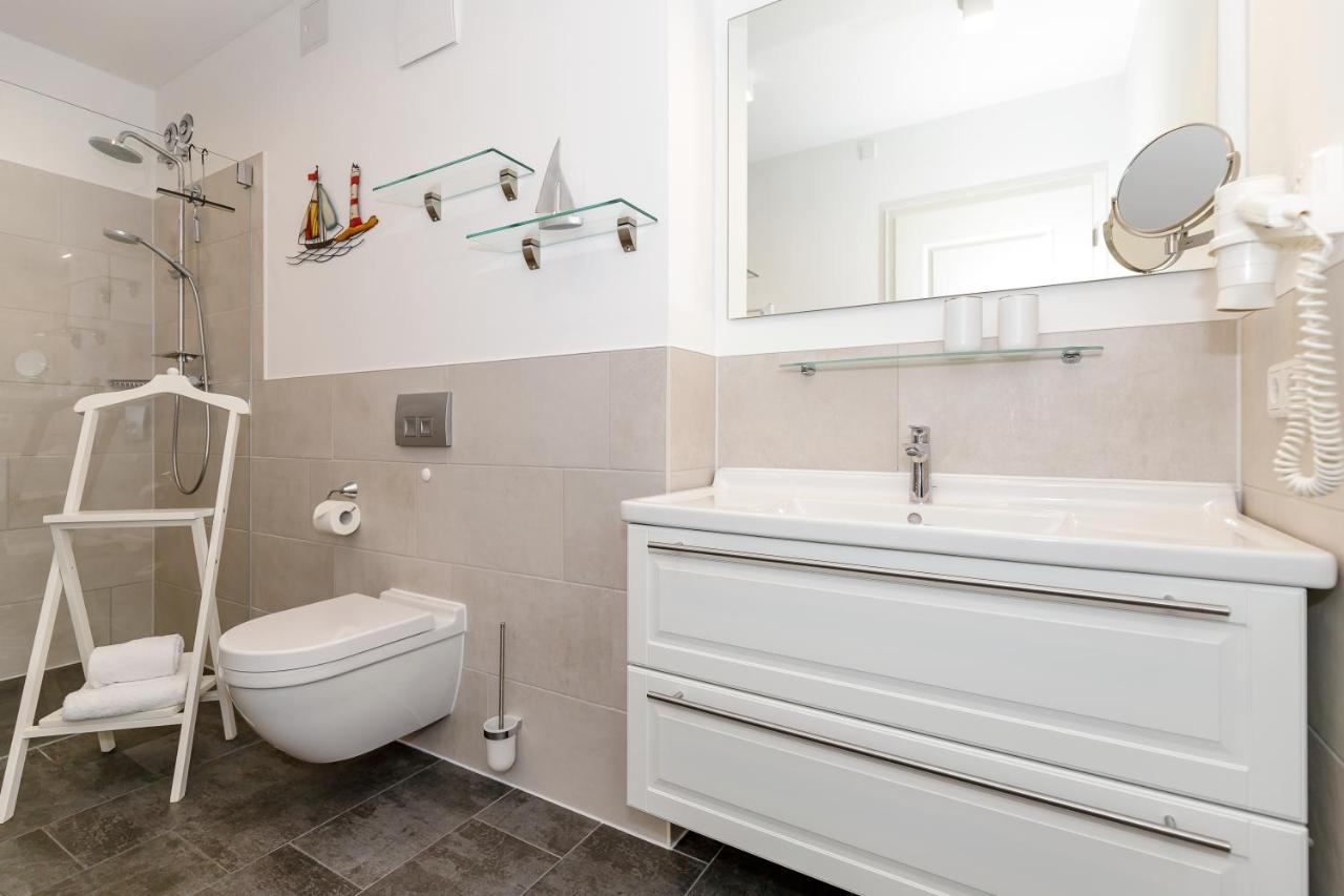 Ferienwohnung Strandurlaub เบอร์เกอเรนเดอ-เรทวิช ภายนอก รูปภาพ
